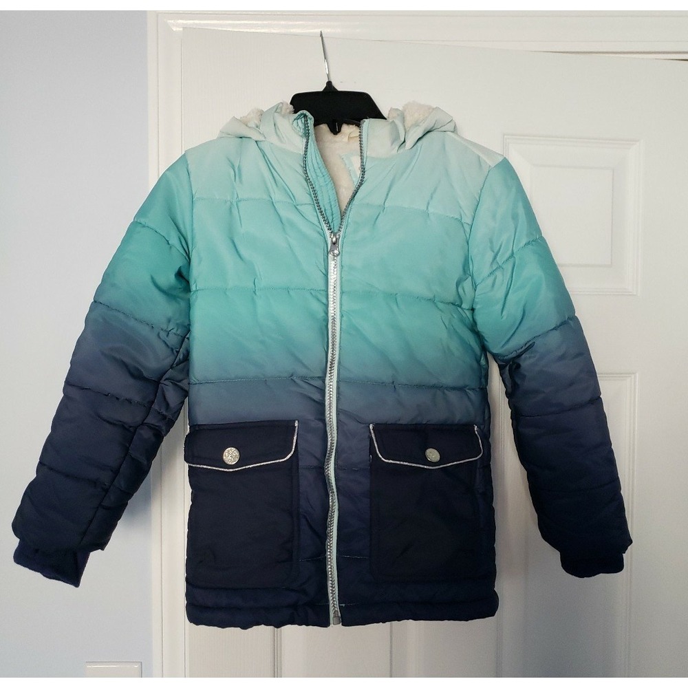 Cat & Jack Girls Puffer Jacketā Size Medium